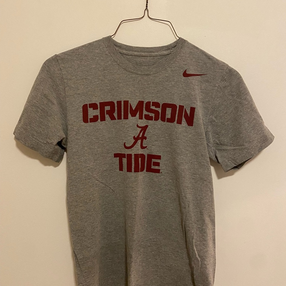 Nike Alabama Crimson Tide T-Shirt Regular Fit (Size Small)